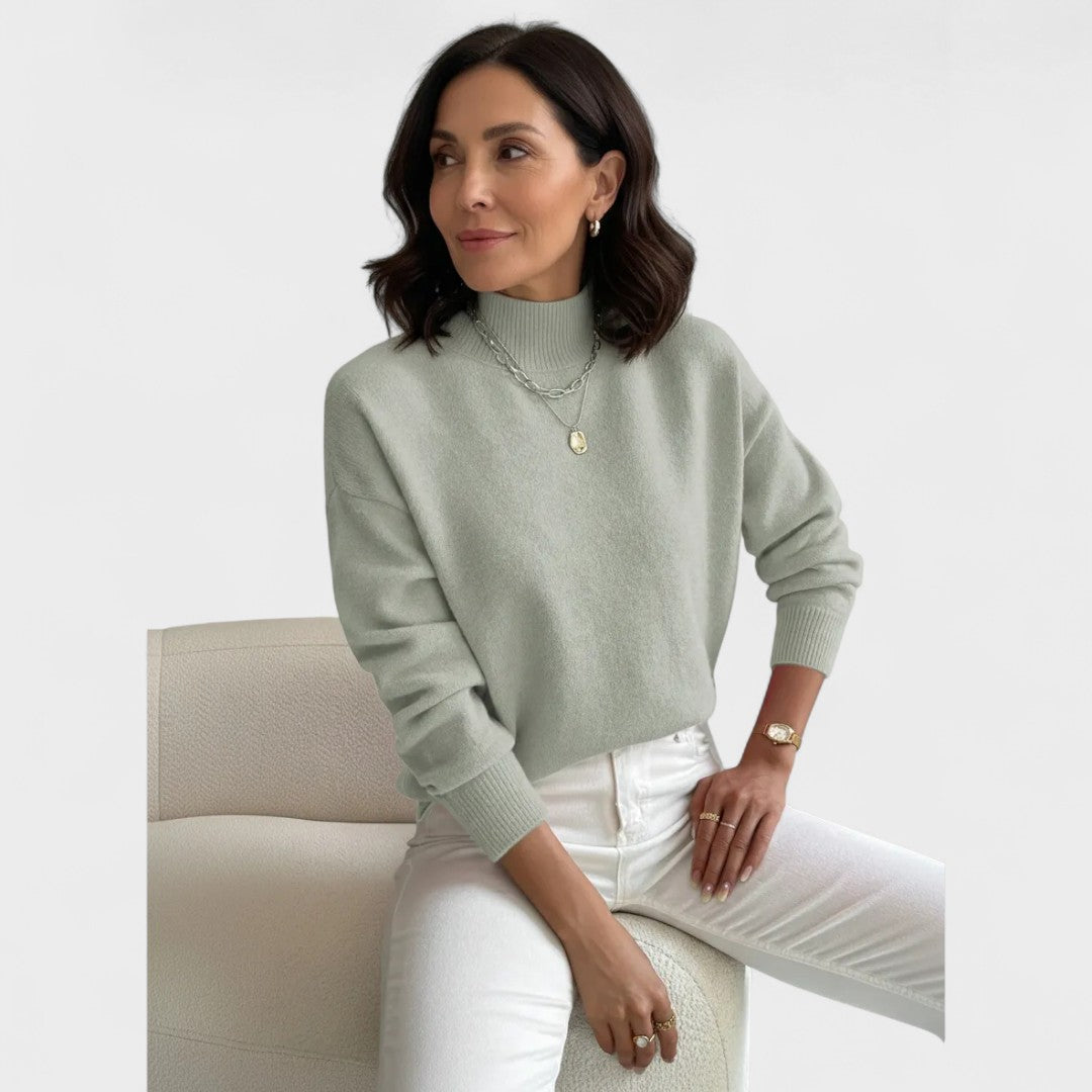 Star - Pullover with Collar