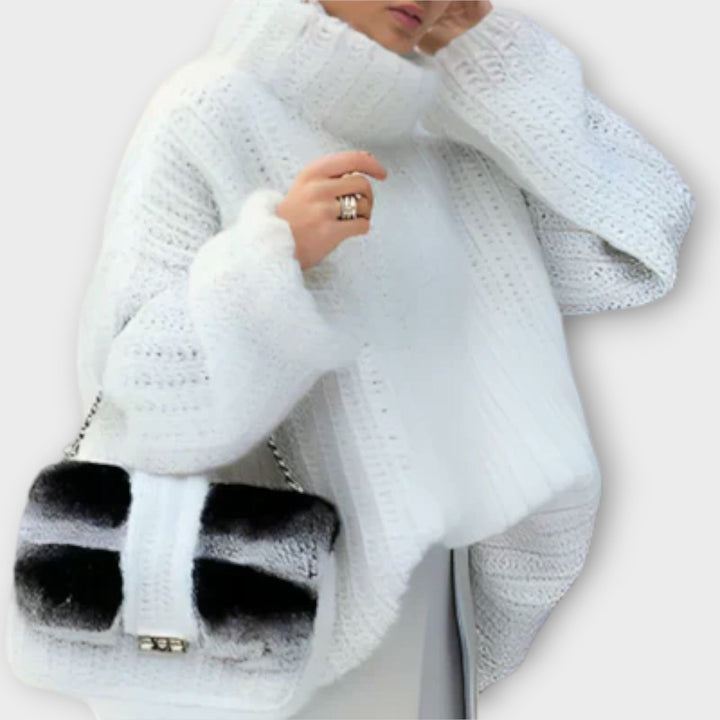 Paulina - Soft Long-Sleeve Hoodie