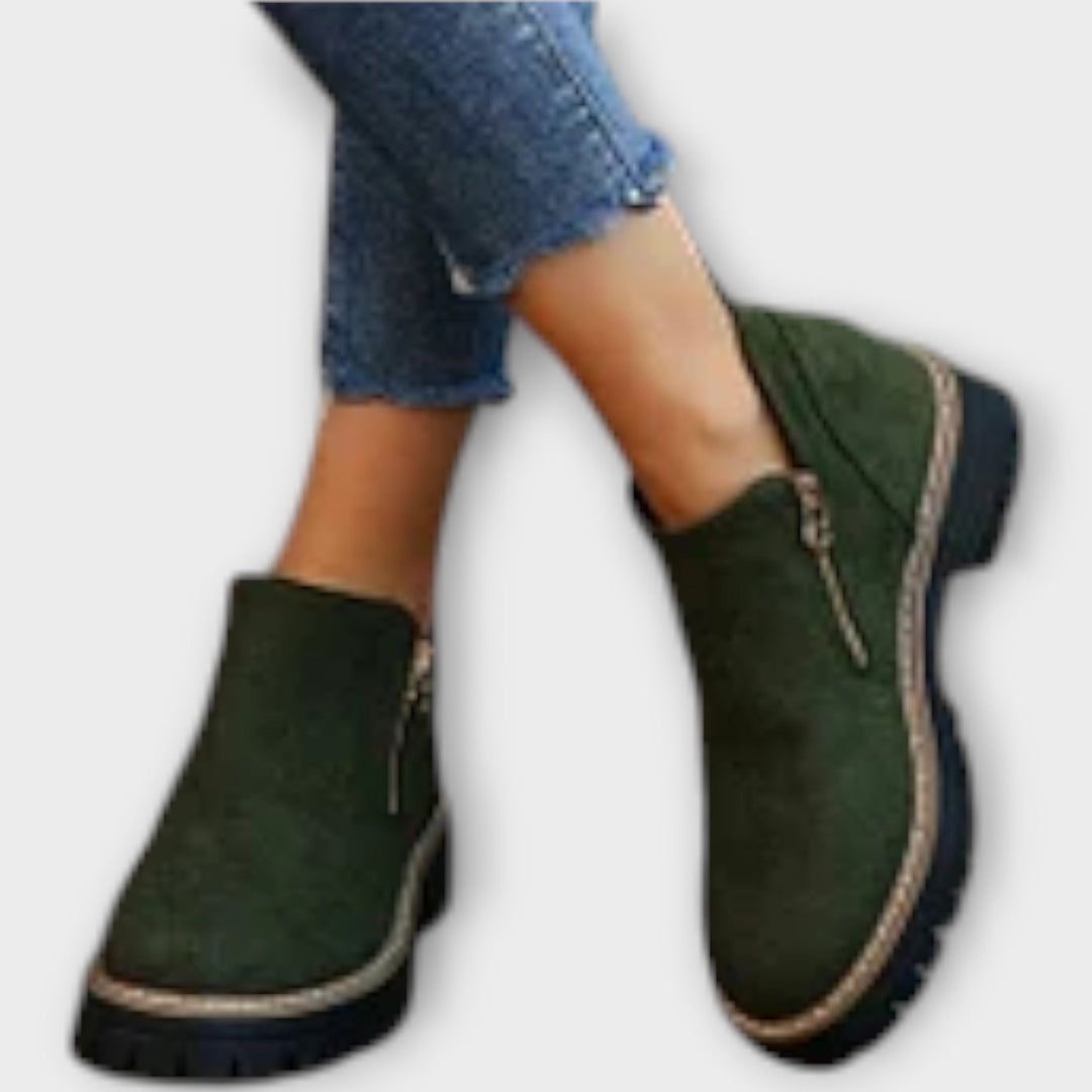 Elegant Boots with High Comfort